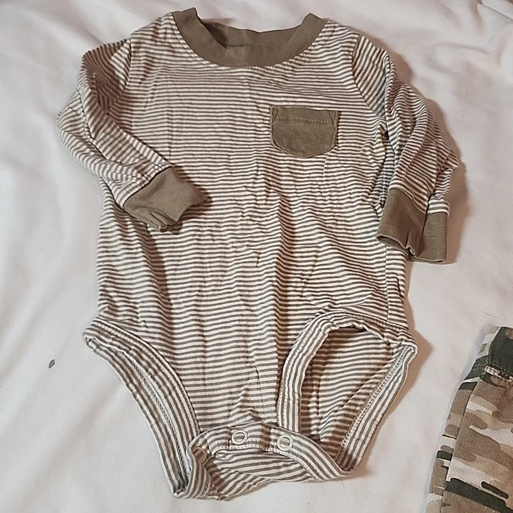 Carter's camo pants and striped top outfit sz 6 mon